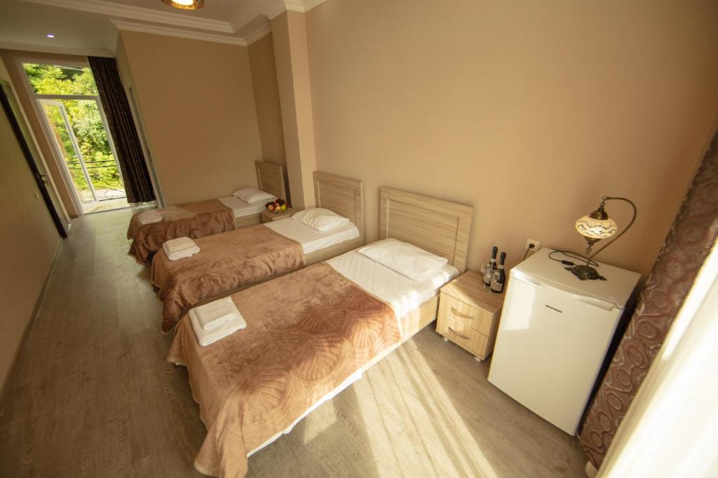 Tamari room 1