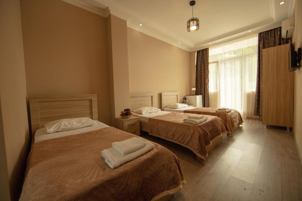 Tamari room 2